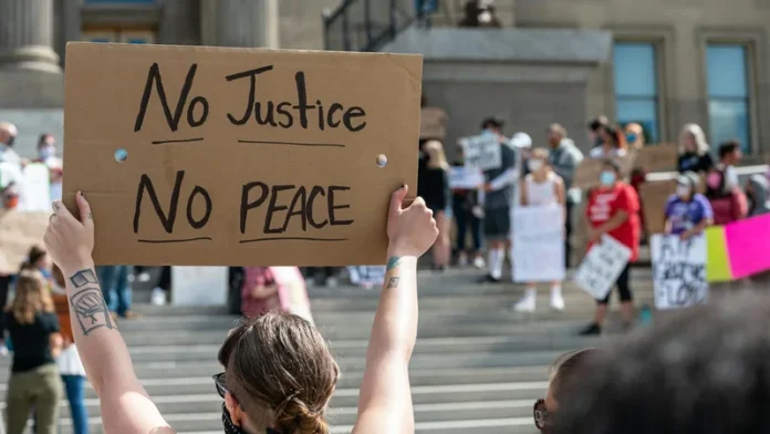 Why Corrupt Politicians Must Be Held Accountable Based on Their Crimes