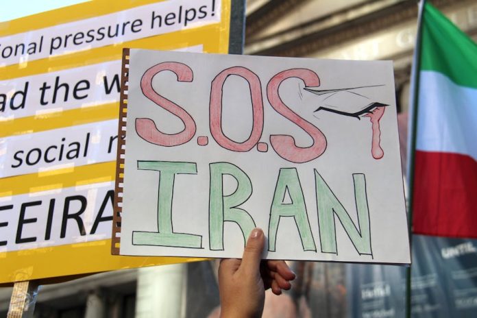 U.S. Considers Ending Iran War Without Deal Amid Escalating Tensions | mollysterling.com